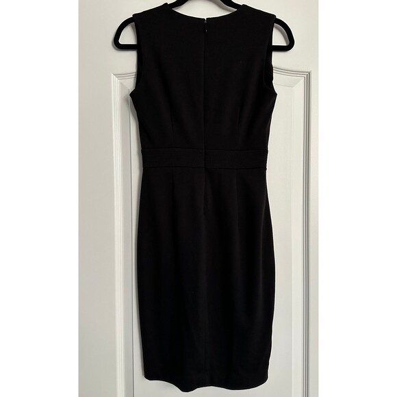 Calvin Klein Black Sheath Dress Size 2 V-Neck Sleeveless Knee Length - Picture 3 of 6